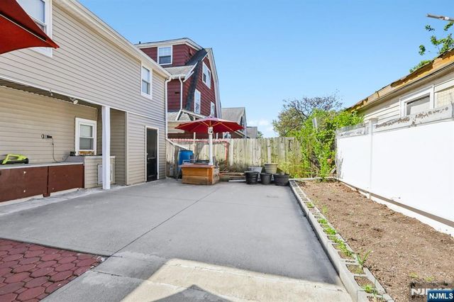 296 Montclair Avenue, Newark, NJ 07104