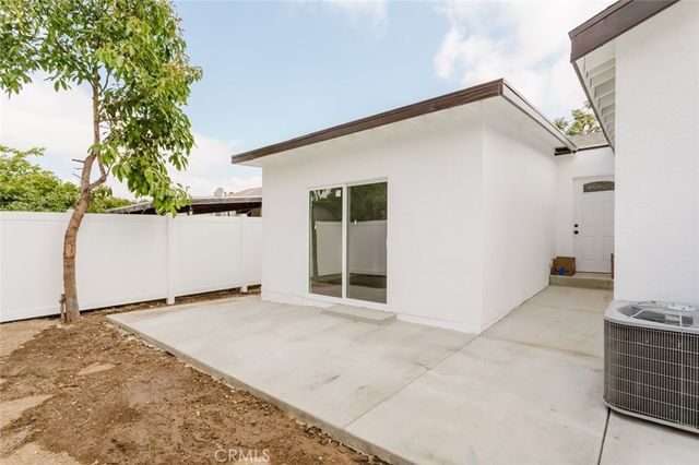 18308 Gresham Street, Northridge, CA 91325