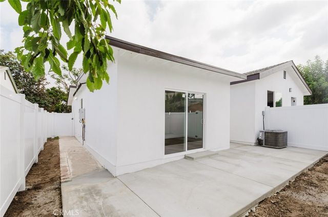 18308 Gresham Street, Northridge, CA 91325