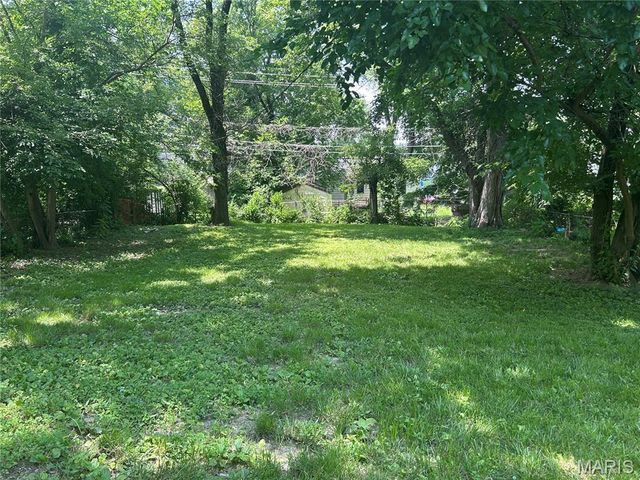 6023 Shillington Drive, St Louis, MO 63134