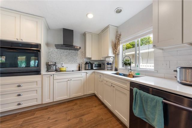 17601 1ST STREET E, Redington Shores, FL 33708