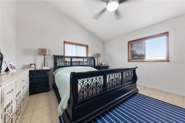 17601 1ST STREET E, Redington Shores, FL 33708