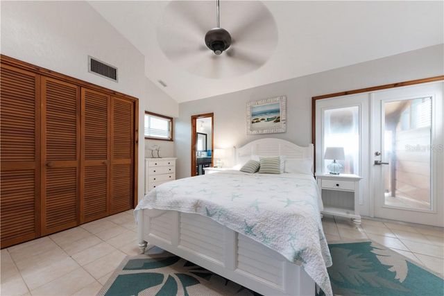 17601 1ST STREET E, Redington Shores, FL 33708
