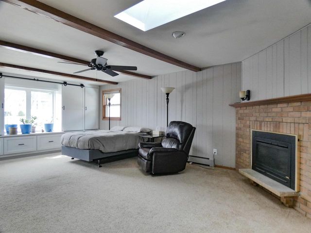 929 MARVELLE LANE, Green Bay, WI 54304