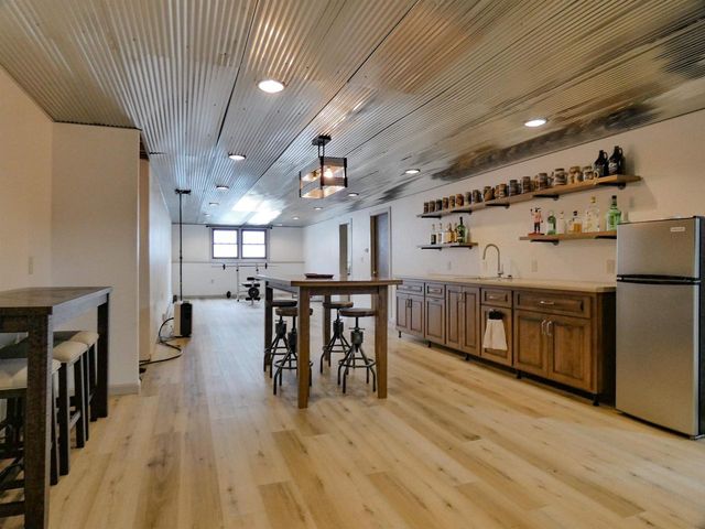 929 MARVELLE LANE, Green Bay, WI 54304