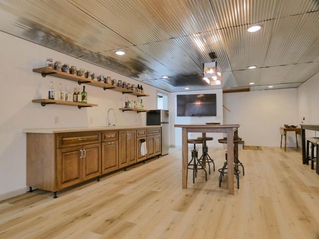 929 MARVELLE LANE, Green Bay, WI 54304