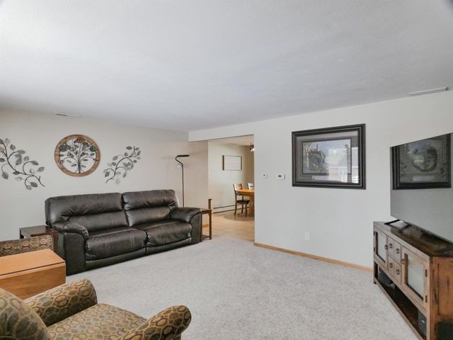 929 MARVELLE LANE, Green Bay, WI 54304