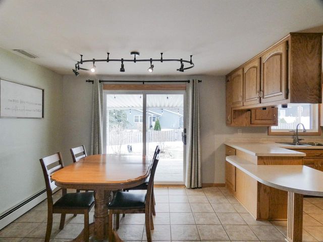 929 MARVELLE LANE, Green Bay, WI 54304