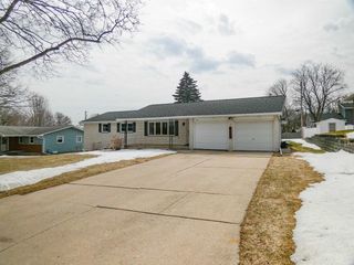 929 MARVELLE LANE, Green Bay, WI 54304