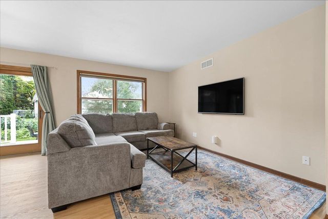 431 Thomas Court, Oregon, WI 53575
