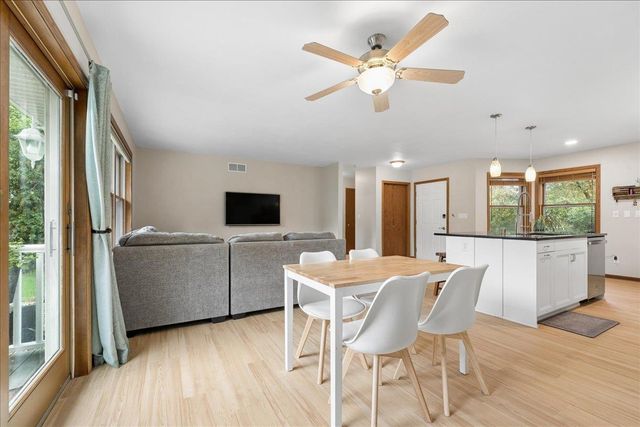 431 Thomas Court, Oregon, WI 53575