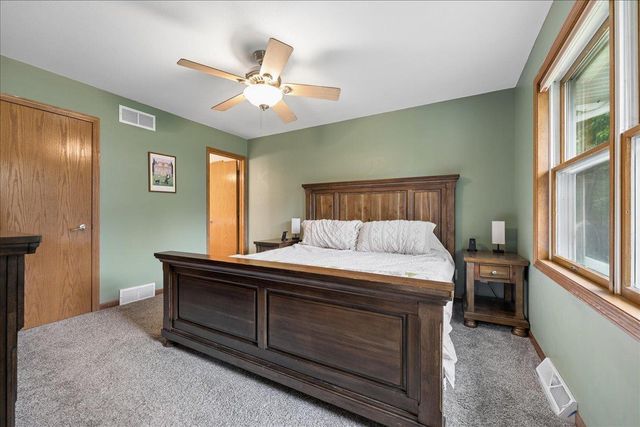 431 Thomas Court, Oregon, WI 53575
