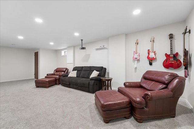 431 Thomas Court, Oregon, WI 53575