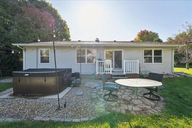 431 Thomas Court, Oregon, WI 53575