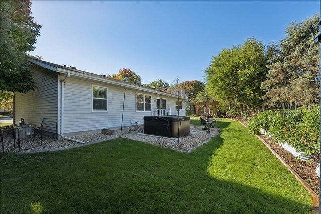 431 Thomas Court, Oregon, WI 53575