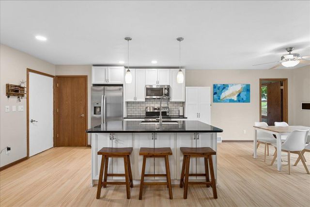 431 Thomas Court, Oregon, WI 53575