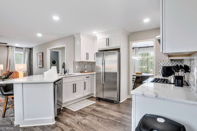 8008 Clearview Circle, Riverdale, GA 30296