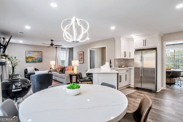 8008 Clearview Circle, Riverdale, GA 30296