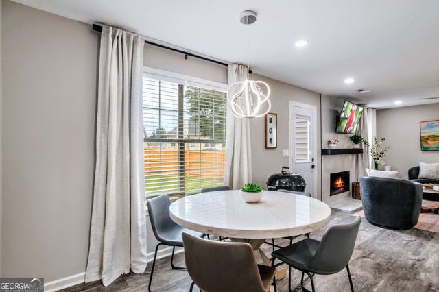 8008 Clearview Circle, Riverdale, GA 30296