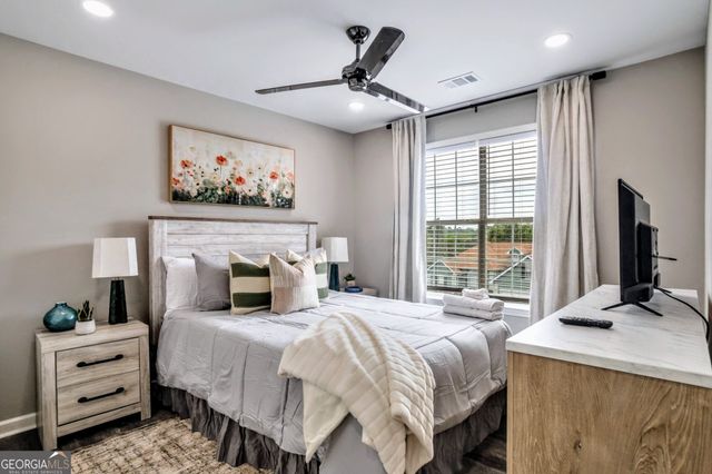 8008 Clearview Circle, Riverdale, GA 30296