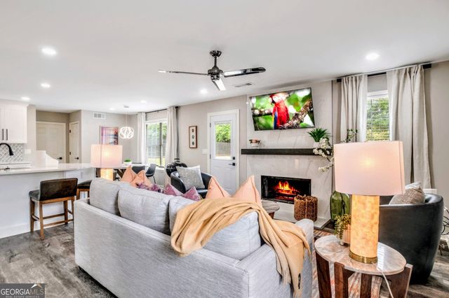 8008 Clearview Circle, Riverdale, GA 30296