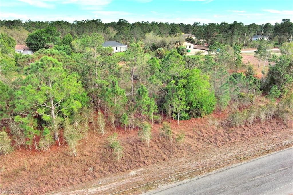 565 Summit AVE S, LEHIGH ACRES, FL 33974 — photo 3