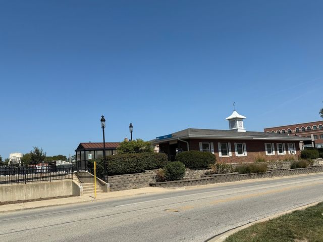 330 S Maple Street, Itasca, IL 60143