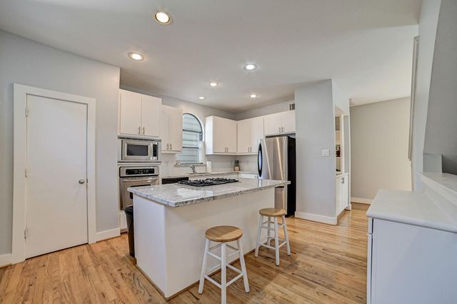 5838 Larkin Street, Houston, TX 77007