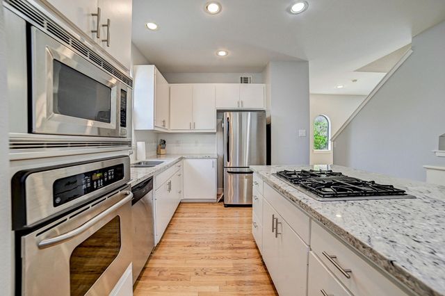 5838 Larkin Street, Houston, TX 77007