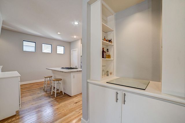5838 Larkin Street, Houston, TX 77007
