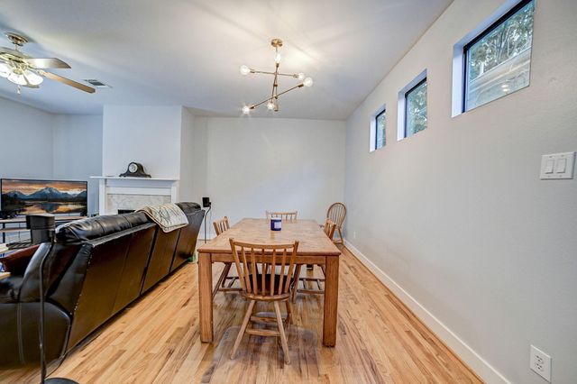 5838 Larkin Street, Houston, TX 77007