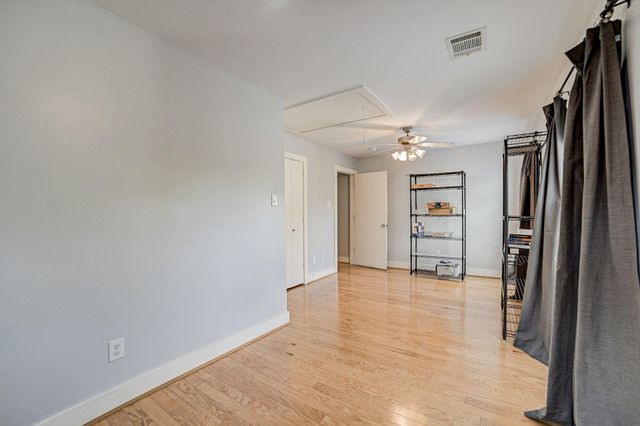 5838 Larkin Street, Houston, TX 77007