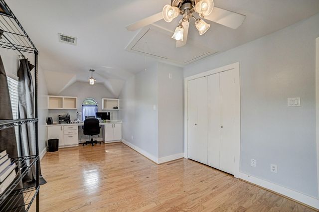 5838 Larkin Street, Houston, TX 77007