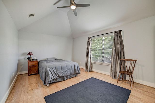 5838 Larkin Street, Houston, TX 77007