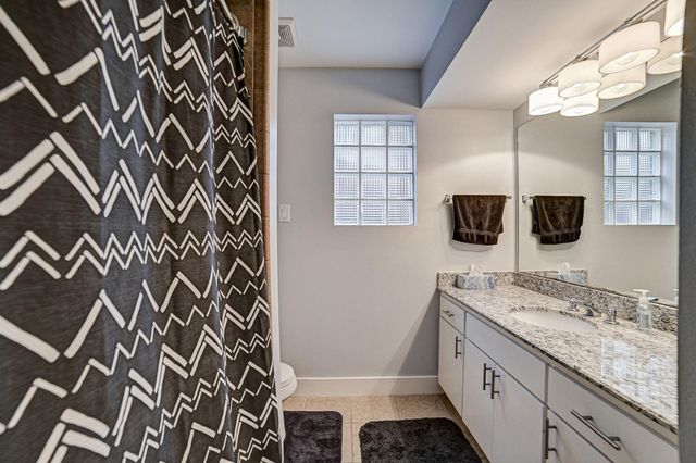 5838 Larkin Street, Houston, TX 77007