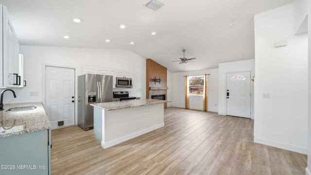 11604 SAIL Avenue, Jacksonville, FL 32246