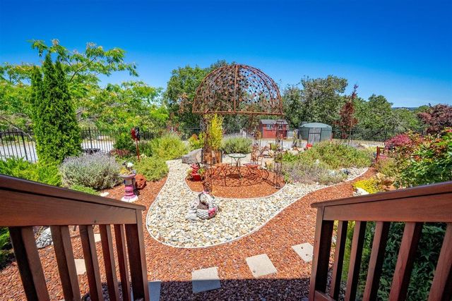 6920 Pano Ln, Somerset, CA 95684