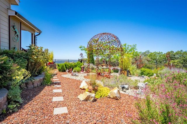 6920 Pano Ln, Somerset, CA 95684