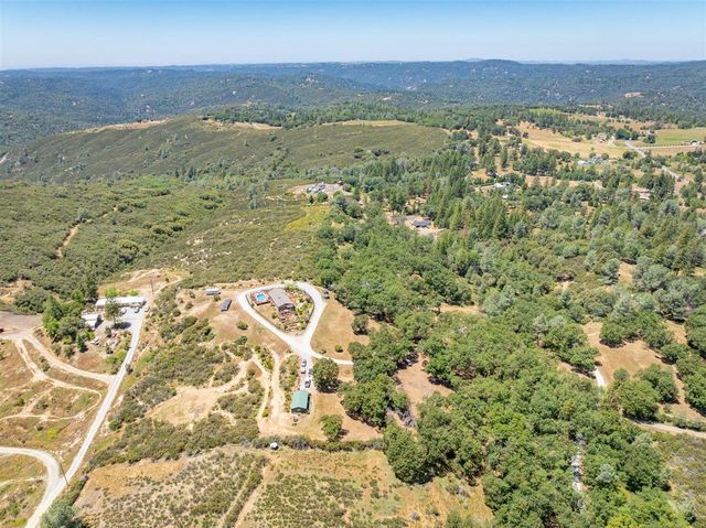 6920 Pano Ln, Somerset, CA 95684