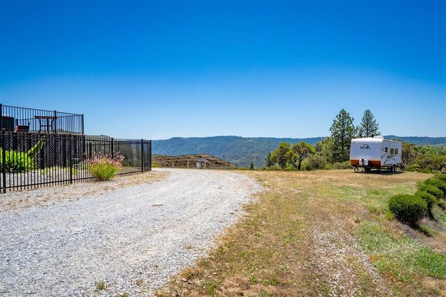 6920 Pano Ln, Somerset, CA 95684