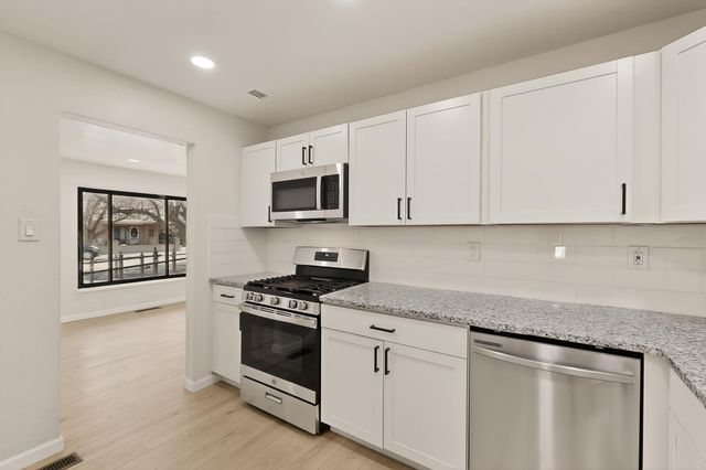 2205 Marie Place NW, Albuquerque, NM 87104