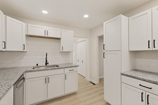 2205 Marie Place NW, Albuquerque, NM 87104