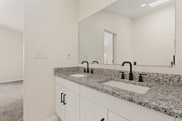2205 Marie Place NW, Albuquerque, NM 87104