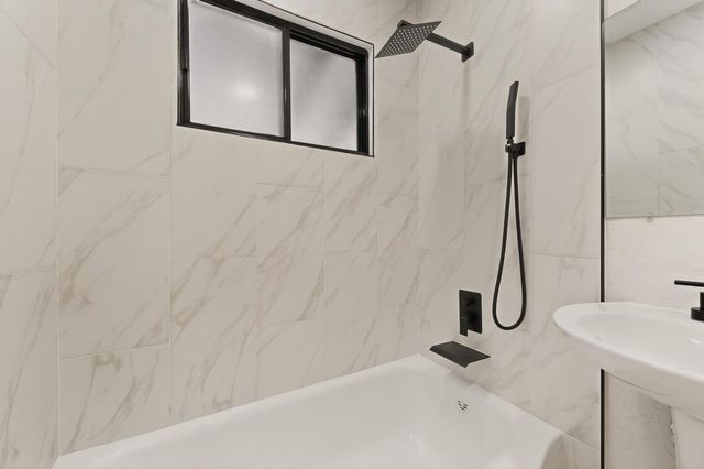 2205 Marie Place NW, Albuquerque, NM 87104