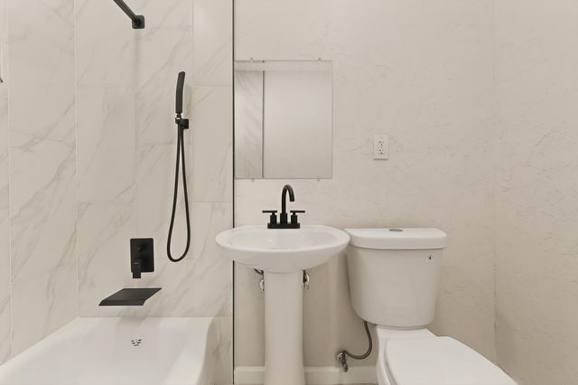 2205 Marie Place NW, Albuquerque, NM 87104