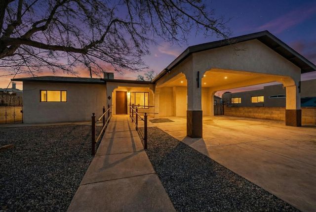 2205 Marie Place NW, Albuquerque, NM 87104