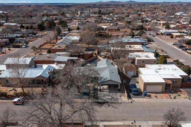 2205 Marie Place NW, Albuquerque, NM 87104