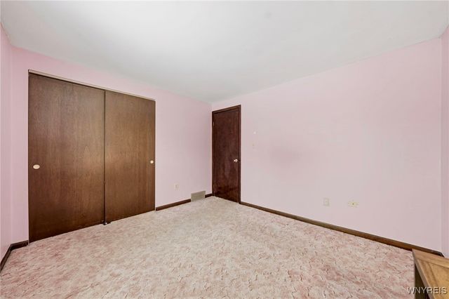 300 Westwood Road, Lancaster, NY 14086