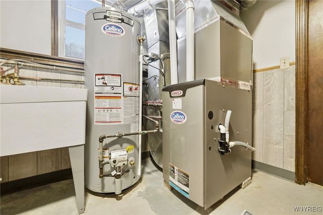 300 Westwood Road, Lancaster, NY 14086