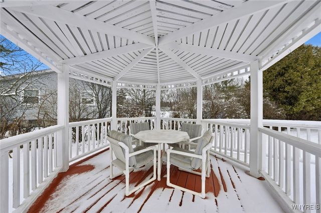 300 Westwood Road, Lancaster, NY 14086